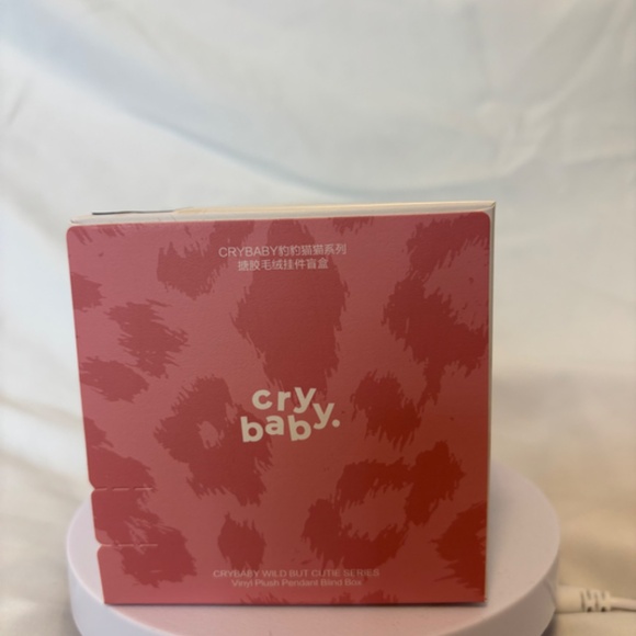 CRYBABY Wild but Cutie Vinyl Plush Pendant Blind Box - Picture 6 of 7